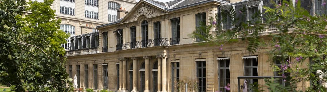 Hôtel de Rothelin-Charolais, Paris @ Service photographique de Matignon